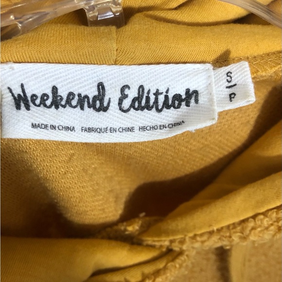 Weekend Edition Sweater Hoodie Pullover Unisex Drawstrings Size S Yellow = T - Picture 8 of 11